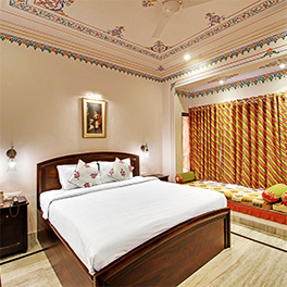 lakeview hotels in udaipur